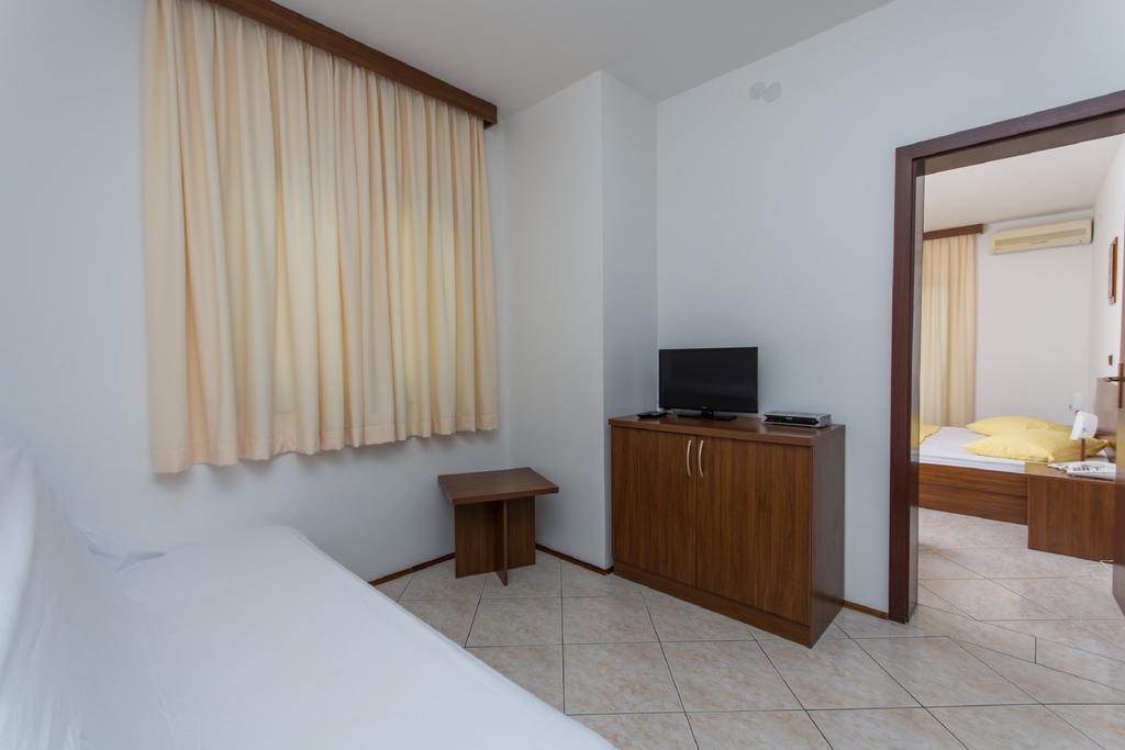 טרוגיר Villa Katarina מראה חיצוני תמונה